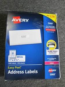 lot 209 image: package of avery address labels ope...