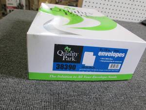 lot 214 image: package of quality park envelopes 9...