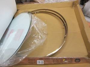 lot 275 image: pallet of faucets and more ...
