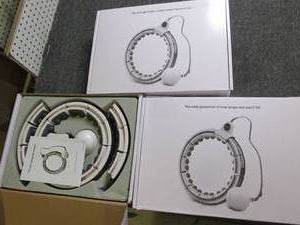 lot 284 image: 3 the queen 6 of hula hoops...