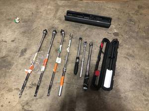 lot 31 image: Lot of Hand Tools  Customer Returns See Pictures