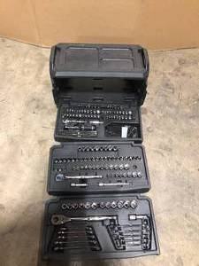 lot 32 image: Husky Mechanics Tool Set (270-Piece)   Customer Returns See Pictures