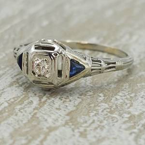 Rare Estate Find Antique Natural Blue Sapphire & Diamond Three-Stone Signet Geometric Filigree Ring in 18k White Gold $1,875 Retail