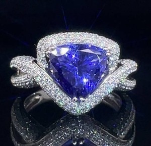 Impressive 5.45 CARAT Fine Tanzanite & Diamond Statement Ring, High Quality in 18k White Gold $12,900 Retail VIDEO