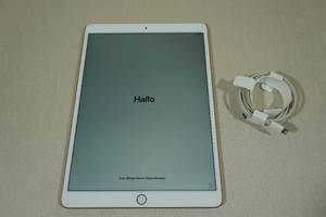 lot 8 image: Apple iPad  Air 10.5-inch 3rd Generation Rose Gold