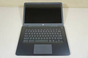 lot 9 image: HP 14 Chromebook Computer