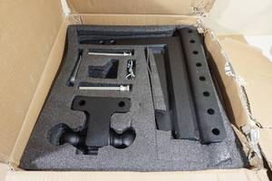 lot 25 image: Bulletproof Extreme Duty 2 Shank 10 Drop Hitch - 30,000 Lbs