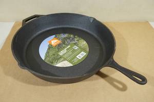 lot 109 image: Ozark Trail 15 Cast Iron Skillet