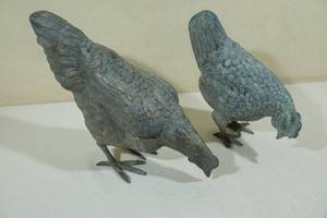 lot 133 image: Vintage Brass Chickens GardenLawn Dcor