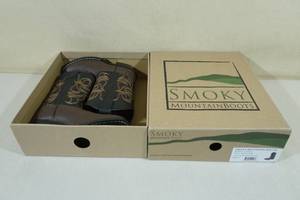 lot 137 image: Smoky Mountain Boots -Childs Size 1, BrownBlack