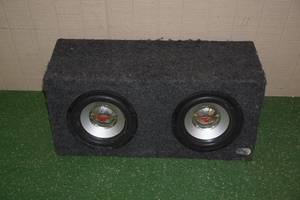 lot 165 image: Rockford Fosgate 2 x 10 Subwoofers