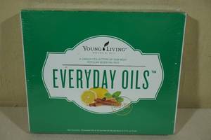 lot 171 image: Young Living Everyday Oils Essential Oils Pack