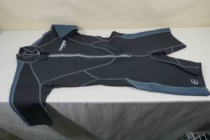 lot 191 image: Cressi Lido 2mm Wet Suit -Man XXL6, Grey