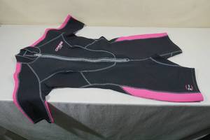 lot 193 image: Cressi Lido 2mm Wet Suit -Lady L4, Pink