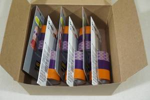 lot 211 image: 12 Rolls Scotch Expressions Tape Starburst, Purple, Orange