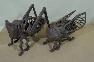 lot 233 image: Vintage Art Deco Cast Iron Bee and Grasshopper Yard Ornaments