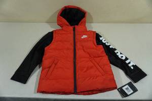 lot 235 image: Nike Boys Therma-FIT Quilted 2-in-1 Jacket Medium6