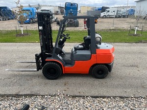 2015 TOYOTA FORKLIFT