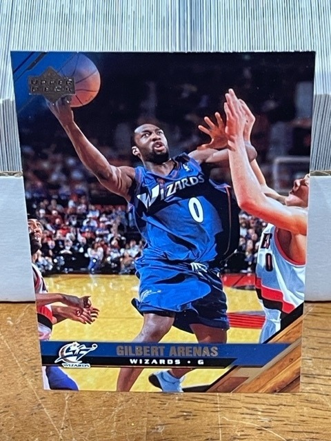 lot 29 image: 2005-2006 Upper Deck Basketball Cards