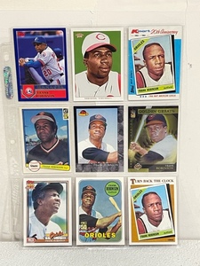 lot 16 image: Frank Robinson Baseball Cards
