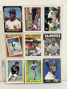 lot 17 image: Baseball Trading Cards