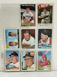 lot 41 image: Vintage Baseball Cards