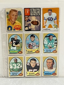 lot 42 image: Vintage Football Cards