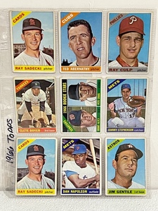 lot 52 image: 1966 Topps Baseball Cards