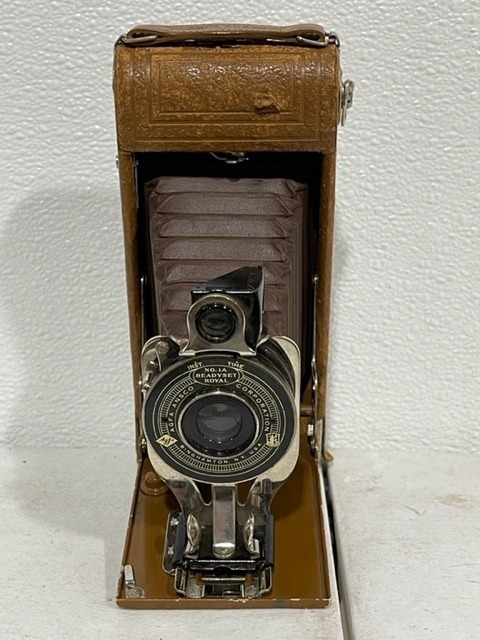 lot 59 image: Agfa Ansco Camera