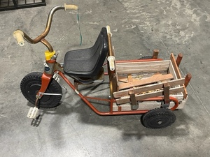 lot 69 image: Super Startrike