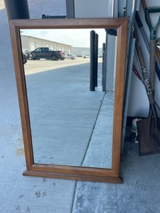 lot 17 image: Decorative Mirror