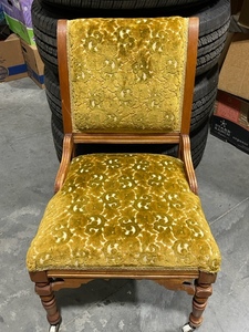 lot 78 image: Vintage Chair