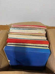 lot 98 image: Vinyl Records