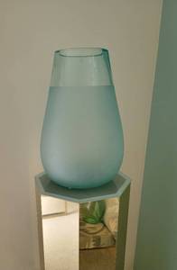 lot 32 image: Ice Green Large Art Glass Vase with Frosted Bowl and Bubble Rim