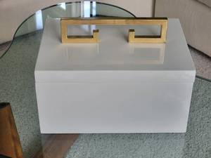 lot 48 image: Elegant White Display Box with Gold Asian Inspired Hardware