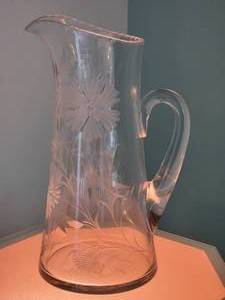 lot 104 image: Delicate Vintage Etched Art Glass Pitcher Pair