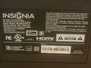 lot 110 image: Insignia 28 LED TV NS-28DD310NA15