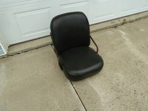 Implement Seat
