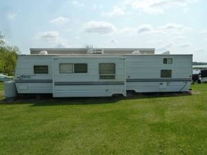 2001 Hornet Park Model RV