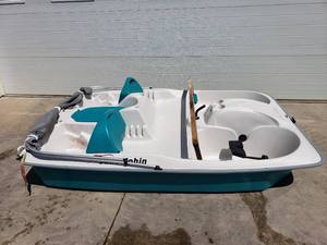 Sun Dolphin Paddle Boat