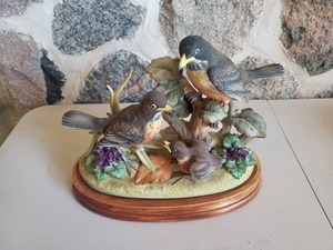 lot 6 image: Vintage Robyn Figurine By Andrea Sadek