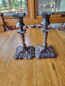 lot 71 image: 2 Vintage Silver Plated on Copper Candlesticks