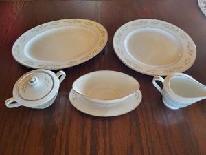 lot 74 image: International Silver Company Springtime Fine China Serving Dishes