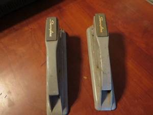 lot 186 image: 2 Vintage Swingline Office Staplers