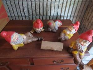 lot 187 image: 6 Piece Mixed Lot of Gnome Figurines