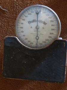 lot 189 image: Vintage Health-o-Meter Scale