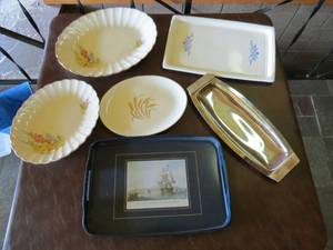 lot 215 image: Mixed Lot Serving Trays