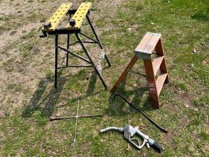 lot 138 image: Folding Workmate, Gas Nozzle, Step Ladder & Tire Wrench