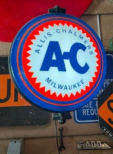 lot 21 image: Light Up & Rotating Allis-Chalmers 2 Sided Sign