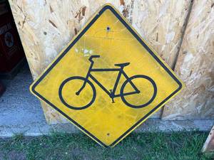 lot 22 image: Bicycle Sign